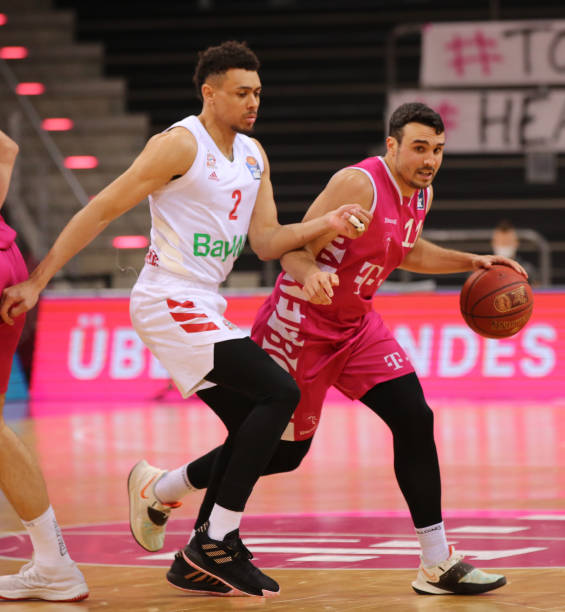 人们再次关 人们再次关