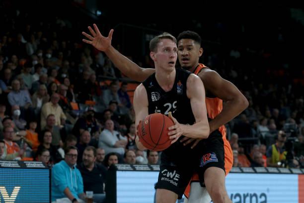 胡金秋与余 胡金秋与余